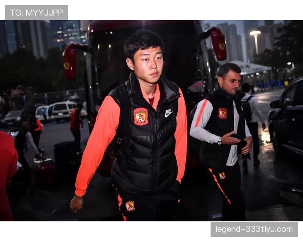 球员暂时离场检查,裁判如何判定其能否继续比赛? 球员暂时离场检查,裁判如何判定其能否继续比赛?